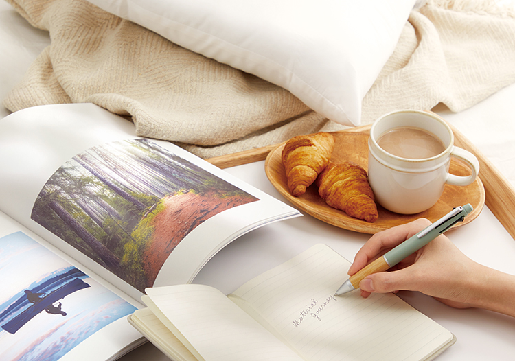 ジェットストリーム 4&1 バンブー_イメージ2.jpg