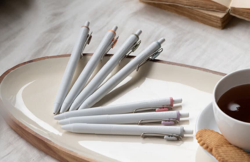 ユニボール ワン フィーカカラー